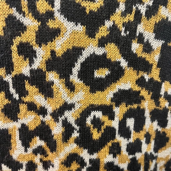 Sweater - Picture 3 of 5